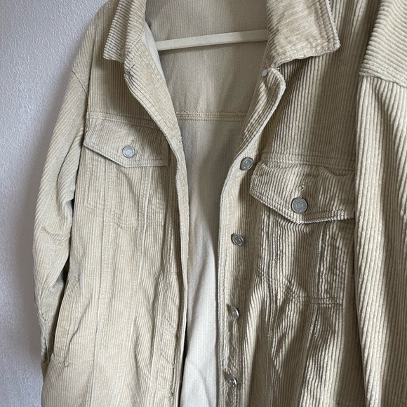 Missguided Oversized Corduroy Jacket - Picture 3 of 4